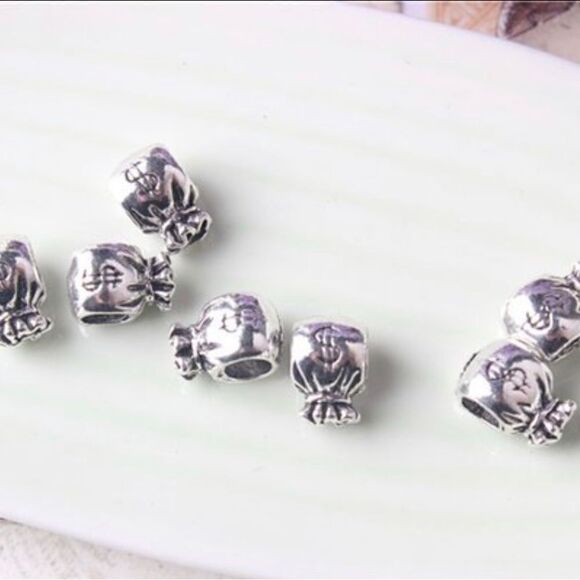 Charm    - Picture 2 of 2